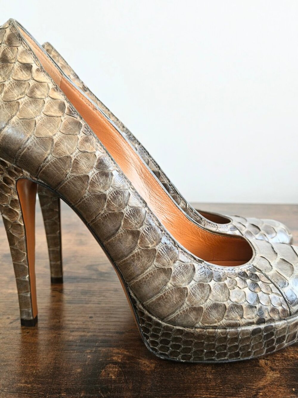 GUCCI Python Platform Pumps - Picture 10 of 15